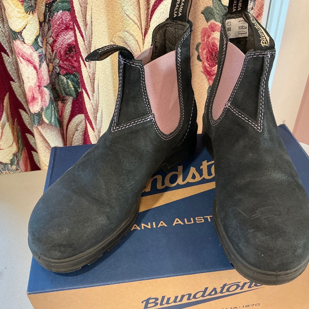 Blundstone originals 2034 Navy suede boots
